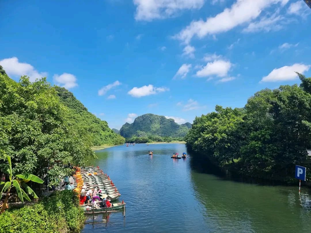 The Impression of Vietnam – Ha Long, Hanoi, Ninh Binh, Da Nang & HCMC (11D/10N)