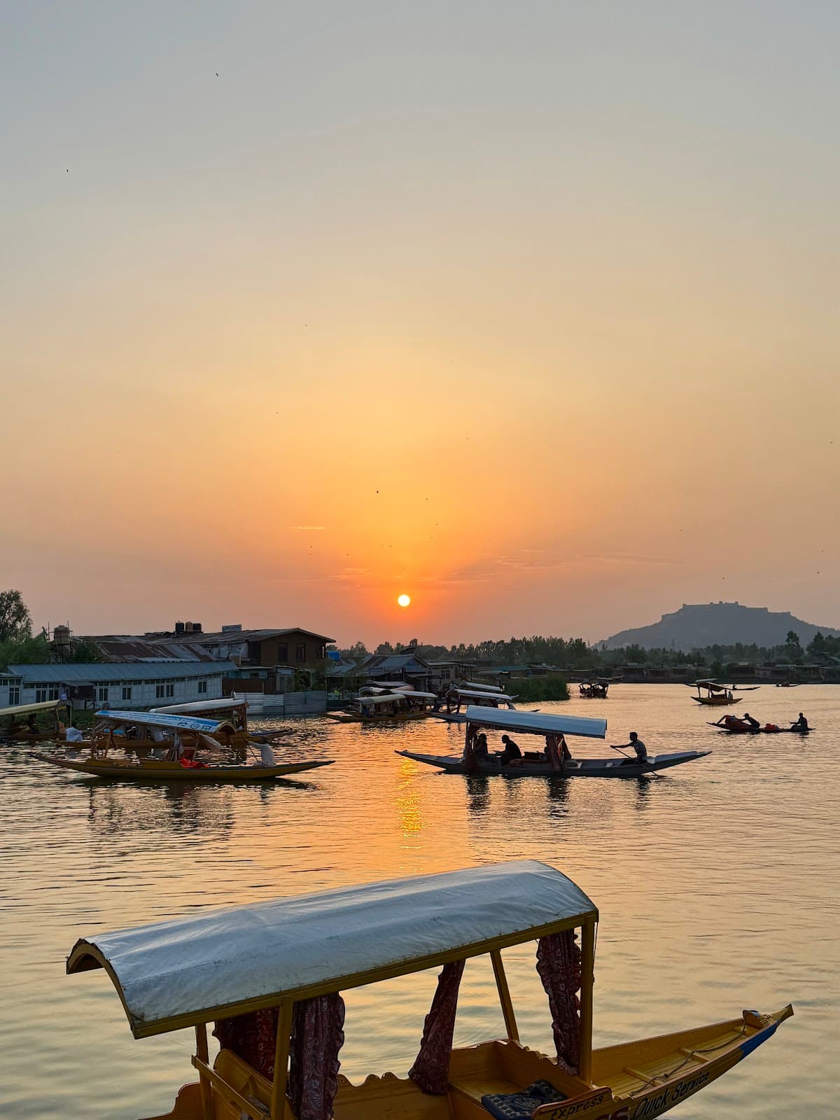 Kashmir Special (5N/6D) — Srinagar · Sonmarg · Gulmarg · Pahalgam
